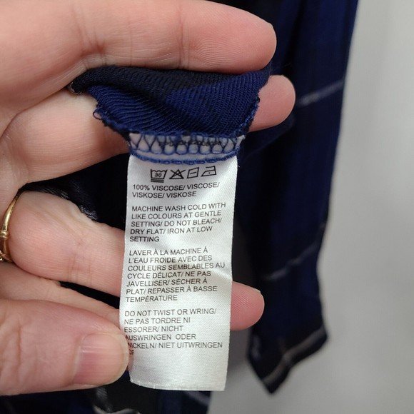 Lord & Taylor Blue Black Plaid Long Sleeve Button Front Shirt Small - Picture 5 of 5